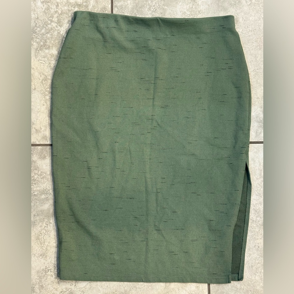 Free People olive green midi skirt with side slit - size large